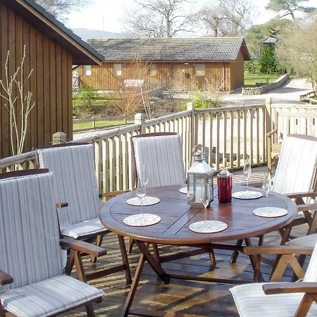 Holiday home Larchwood